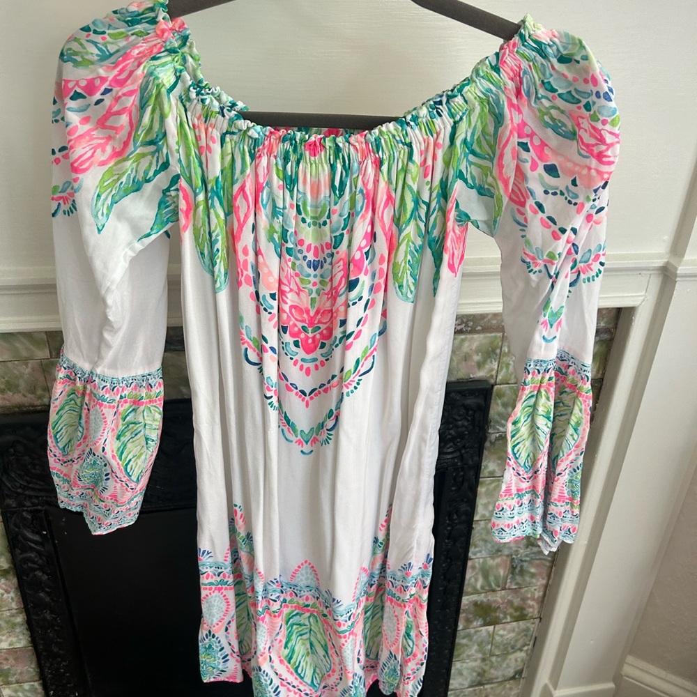 Pretty dress!